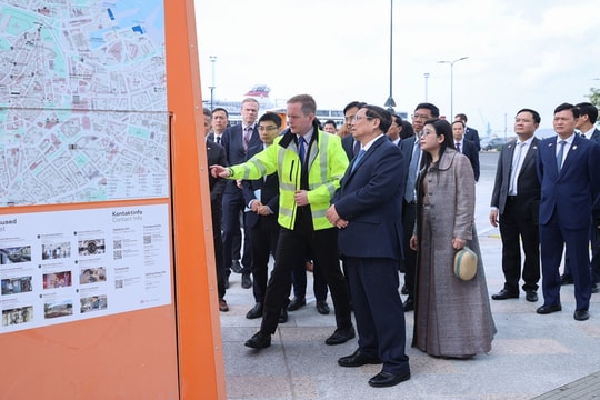 Thủ tướng thăm Estonia: Thúc đẩy hợp tác cảng biển thông minh, di sản đô thị