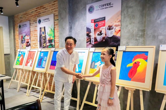 Họa sĩ "nhí" Cherry & Quỹ K Coffee đạt doanh thu 313 triệu đồng qua triển lãm
