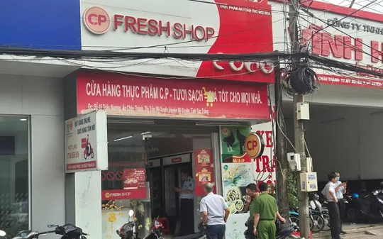 Ai đang kiểm chứng thực phẩm sạch?