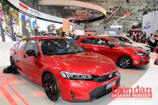 Doanh nghiệp ngành ô tô “hụt hơi”