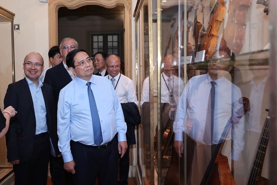 Thủ tướng: Văn hóa là sợi dây đầy âm thanh và sắc màu cho tình hữu nghị Việt Nam - Pháp