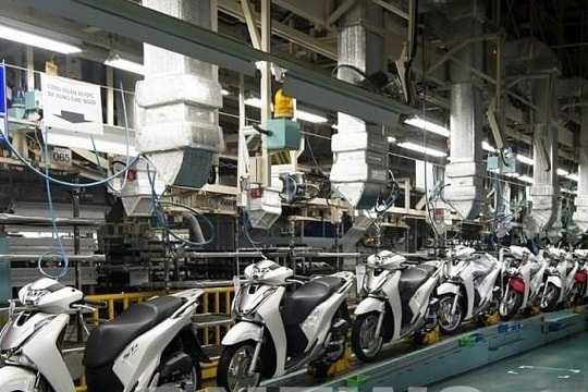 Chuyển đổi sang xe máy điện, “ván cược” đầy rủi ro của doanh nghiệp FDI