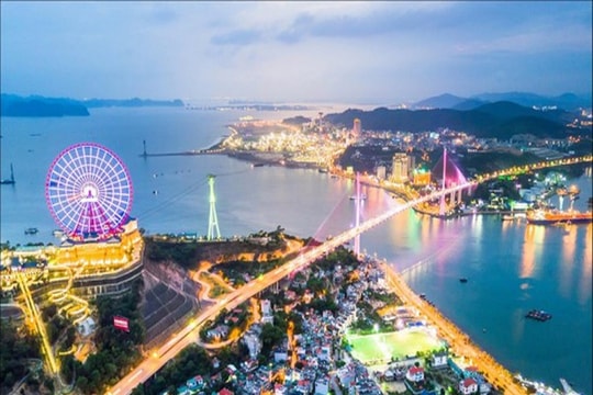 Quảng Ninh từng bước hiện thực hóa khát vọng trung tâm đô thị, du lịch tầm cỡ quốc tế