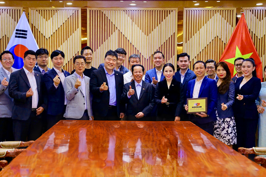 Hiệp hội Thương mại Hàn Quốc tại Việt Nam (KOCHAM) đến thăm và làm việc với Tập đoàn KN Holdings