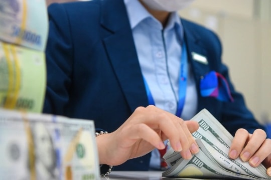 2 trạng thái quanh đồng USD