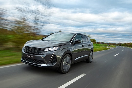 Sở hữu xe Peugeot giá từ 808 triệu đồng cùng quà tặng hấp dẫn