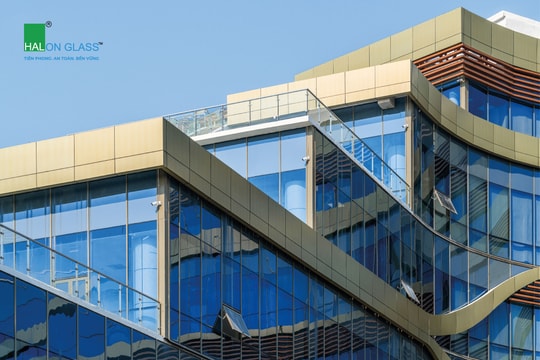 Giải pháp kính tiết kiệm năng lượng – Xu hướng tất yếu trong kiến trúc hiện đại