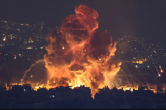 Thị trường dầu mỏ chao đảo với "cú sốc" Trung Đông