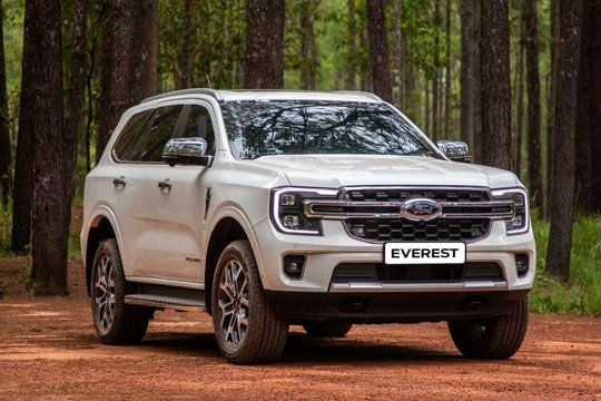Phân khúc SUV cỡ D: Ford Everest tiếp tục giữ vị trí đầu bảng
