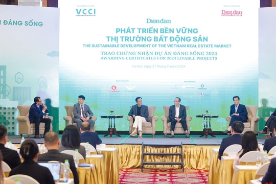 Báo chí - kênh “mổ xẻ” và xây dựng thể chế