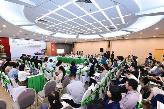 Báo chí - doanh nghiệp đồng hành kiến tạo tương lai xanh