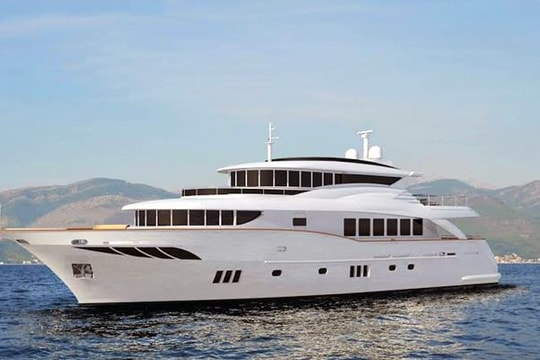 Chán siêu xe đại gia Việt chuyển sang chơi du thuyền