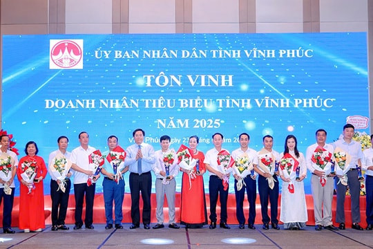 Vĩnh Phúc: 32 doanh nhân và 51 doanh nghiệp xuất sắc được vinh danh