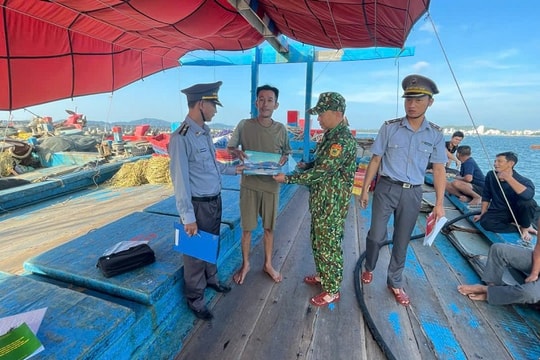 Quyết liệt phòng chống khai thác hải sản bất hợp pháp