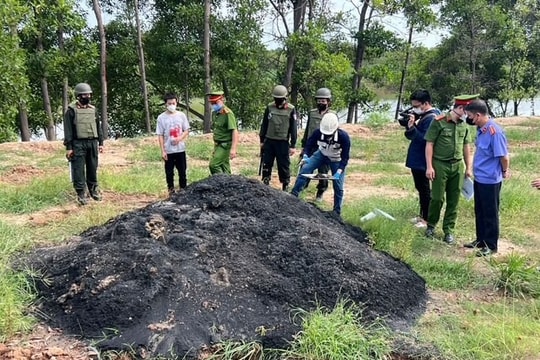 Khi môi trường gióng chuông báo động, chính quyền ở đâu?