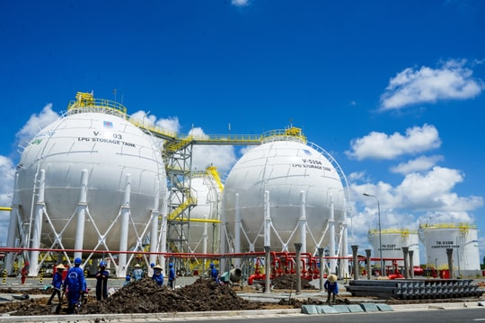 Kết quả kinh doanh quý 2/2025: Ngành vật liệu, dầu khí hay điện toả sáng?