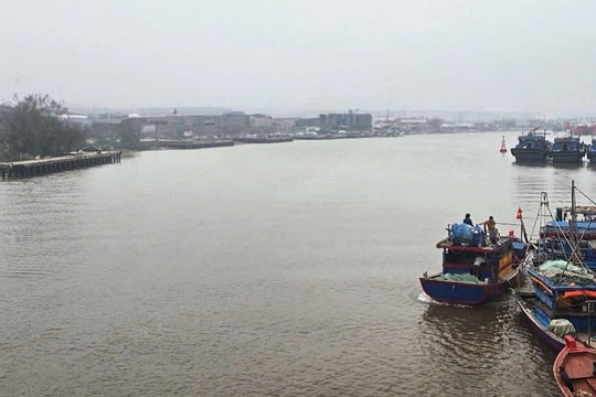 Kiến nghị hỗ trợ đầu tư xây dựng khu bến cảng để đón tàu 200.000 tấn