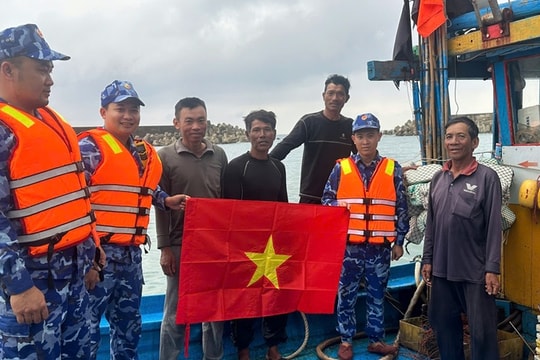 Điểm tựa vững chắc cho ngư dân vươn khơi, bám biển