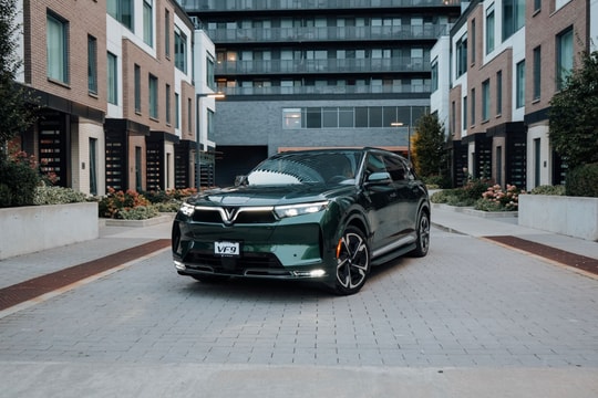 VF 9 lăn bánh chỉ còn từ 1,3 tỷ đồng: Sở hữu SUV điện “chuẩn chủ tịch” chưa bao giờ dễ như thế