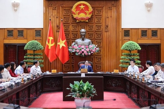 Thủ tướng nhấn mạnh toàn dân tham gia khởi nghiệp, đổi mới sáng tạo và chuyển đổi số