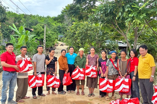 GO! Vinh tiếp sức người dân vùng lũ Nghệ An