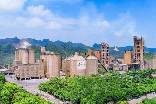 Xi măng Vicem Bút Sơn “ngắt mạch” lỗ