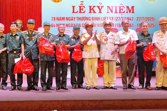 Hành trình tiếp lửa giữa đời thường