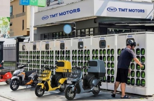 TMT Motors cho ra mắt xe máy điện và tiên phong xây dựng trạm cấp đổi Pin theo chuẩn châu Âu