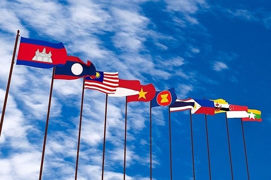 Kinh tế ASEAN: Cơ hội song hành thách thức