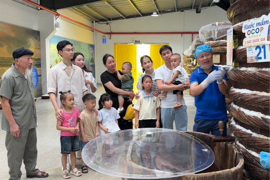 Gắn kết sản xuất - du lịch: Tạo chuỗi giá trị địa phương