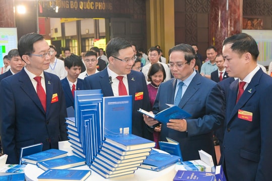 Thủ tướng Phạm Minh Chính: Petrovietnam - vực dậy niềm tin cho một tương lai tươi sáng