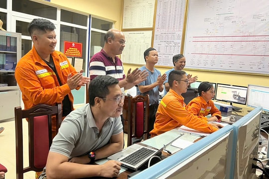 Đóng điện thành công Dự án nâng công suất Trạm biến áp 500kV Việt Trì