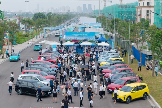 Tận mục sở thị những chiếc Limo Green phiên bản thương mại đầu tiên chính thức tới tay khách hàng Việt