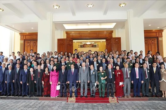 Tổng Bí thư: Trí thức, nhà khoa học, văn nghệ sĩ tiếp tục là lực lượng tiên phong mở đường cho dân tộc tiến lên mạnh mẽ