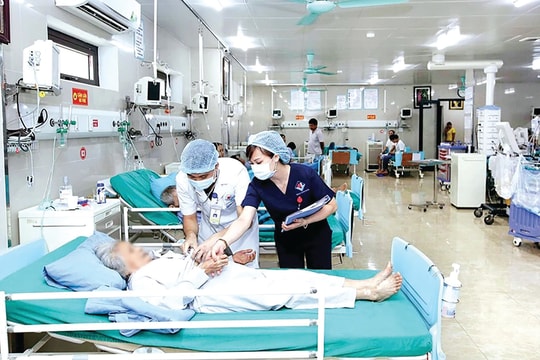 Cơ hội phát triển y tế tư nhân: Sớm luật hóa các chủ trương lớn