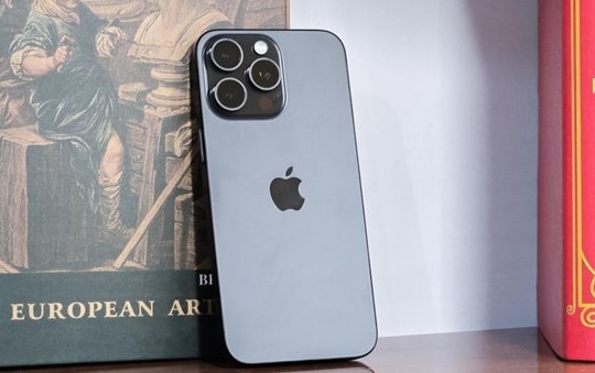 iPhone 16 Pro vs iPhone 15 Pro Max: Dòng nào tốt hơn?