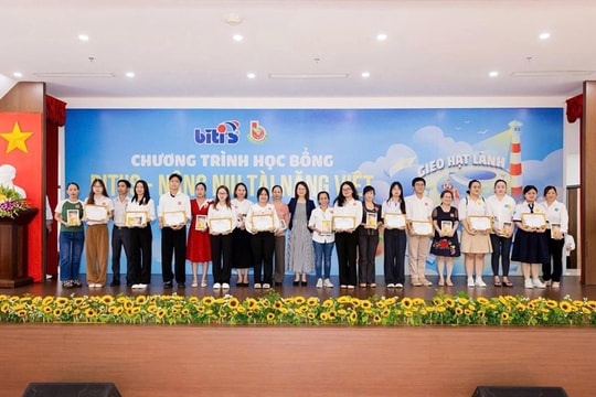 Biti’s trao hơn 1,4 tỷ đồng tại học bổng “Nâng niu Tài năng Việt”