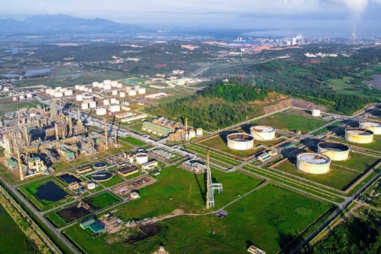 Dòng tiền trở lại với cổ phiếu ngành dầu khí