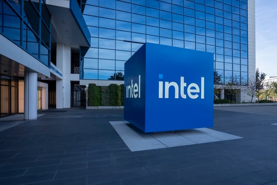 Mỹ tăng “vai trò Nhà nước” tại Intel