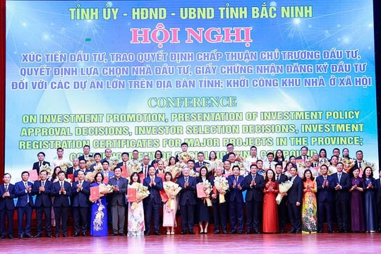 Phó Thủ tướng Thường trực Chính phủ Nguyễn Hòa Bình dự hội nghị xúc tiến đầu tư tại tỉnh Bắc Ninh