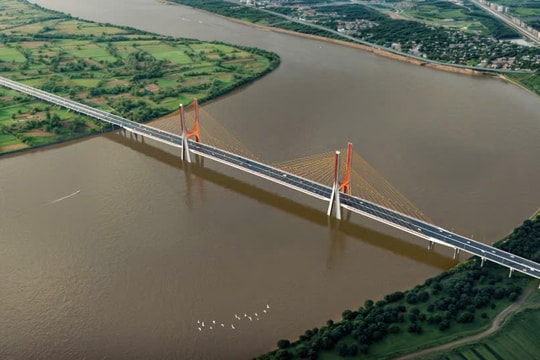 Hạ tầng Ngọc Hồi khởi sắc, Greenera Southmark nước đẩy thuyền lên