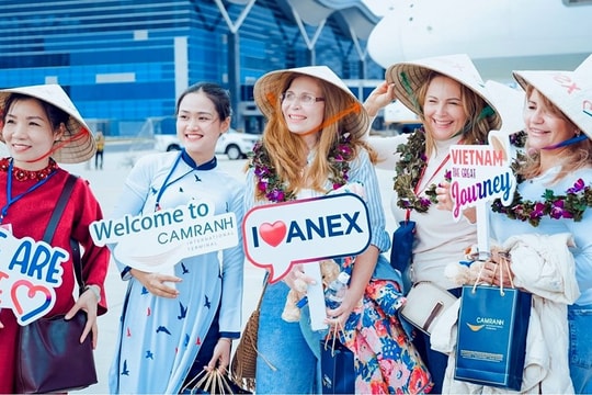 Tái khởi động thị trường khách Nga tại Khánh Hòa