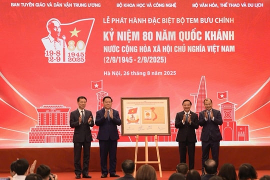 Phát hành bộ tem bưu chính kỷ niệm 80 năm Quốc khánh 2/9