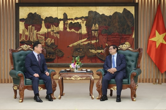 Samsung cán mốc 2 tỷ điện thoại tại Việt Nam, cam kết tiếp tục mở rộng đầu tư