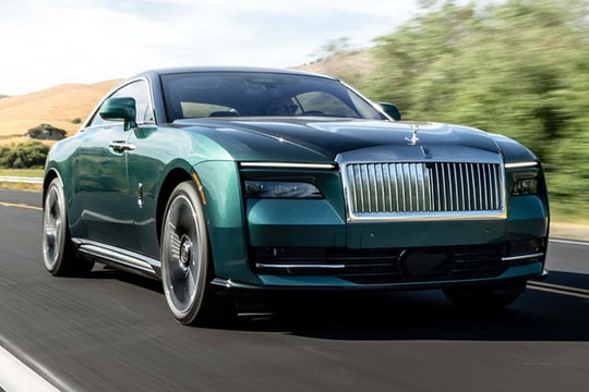 Xe điện đắt nhất Việt Nam có giá hơn 20 tỷ đồng