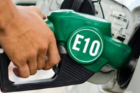 Tác hại lớn khi ô tô dùng xăng E10 để lâu không sử dụng