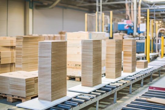 Ngành gỗ, dệt may Việt Nam: Lạc quan với thị trường Mỹ dù đối mặt thách thức