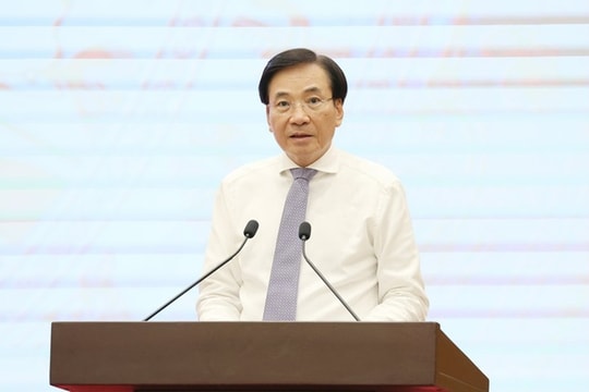 Xuất nhập khẩu 8 tháng đạt gần 598 tỷ USD