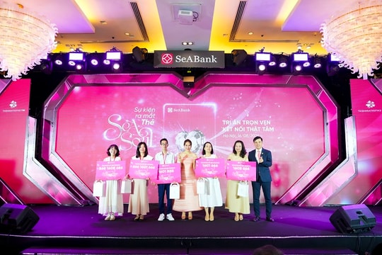 Thẻ Visa SeASoul 2in1 đánh dấu sự kết hợp đặc biệt giữa SeABank và ca sỹ Mỹ Tâm