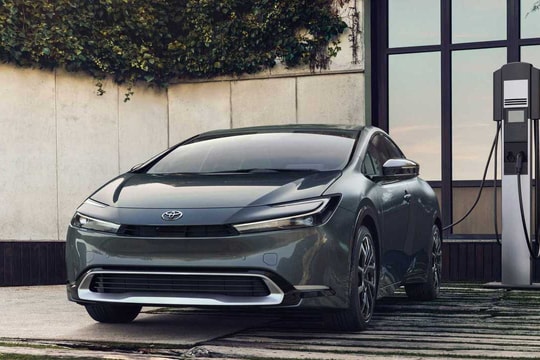 Toyota tăng cường làm xe hybrid